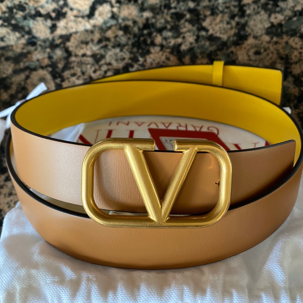 Valentino Garavani V-logo reversible belt
